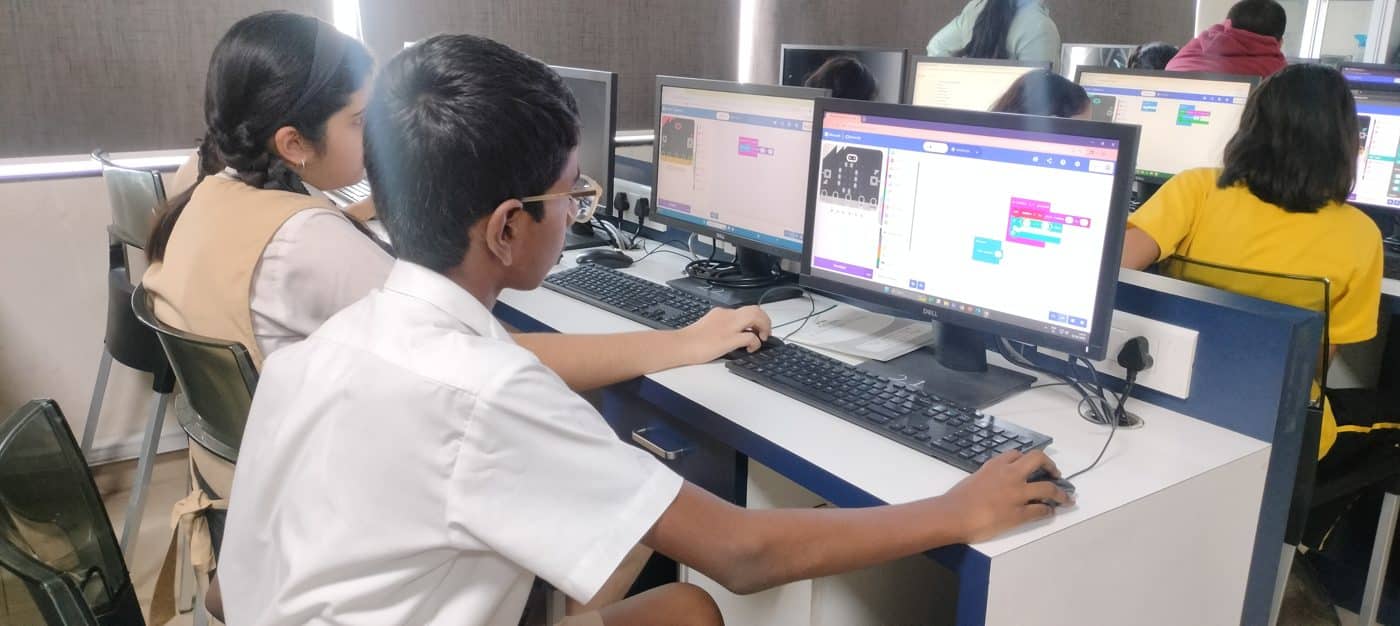 Computer Lab at Dr. Kalmadi Shamarao High School, Baner