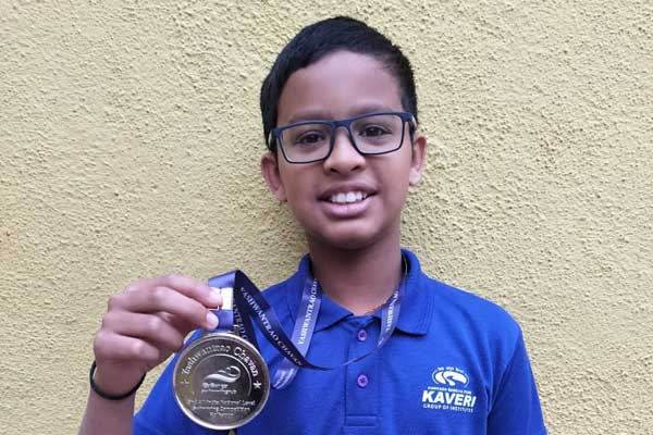 Medhansh Thane won Silver Medal in Yashwantrao Chavan 2nd All India National level Swimming in 50M Free Style Competition.