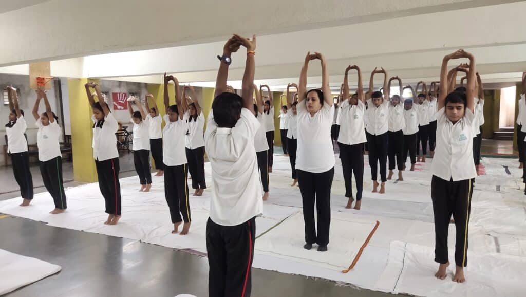 Yoga (4)