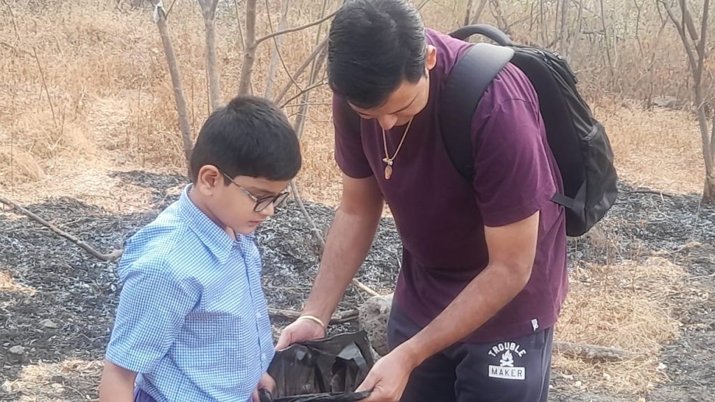 Sr.KG. father child trek (9)