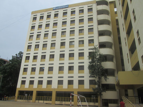 Image of our prestigious college Dr. Kalmadi Shamarao Junior college building.