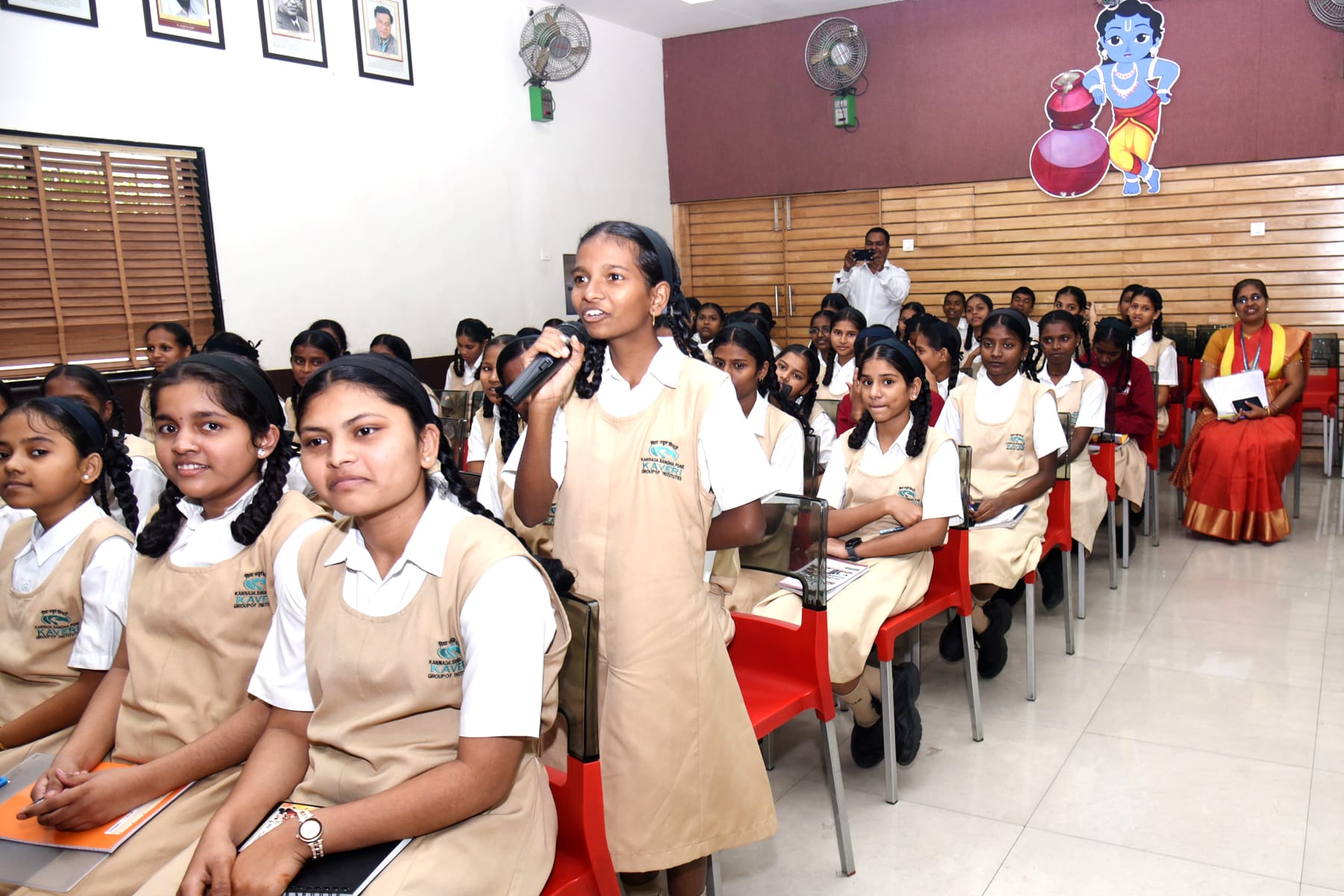 Student in Samwad with Shri Jayant Kaikini